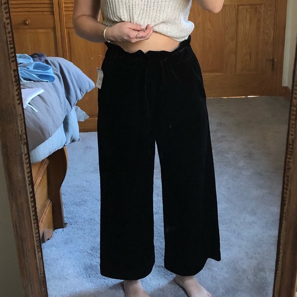 Cynthia Rowley Pants - Black velvet culottes